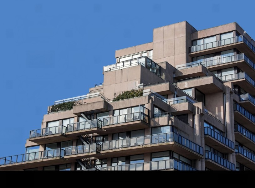 High-Yield Luxury Investment Properties