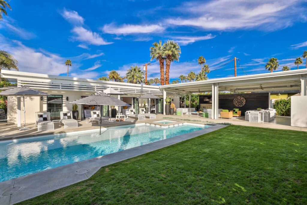 Luxury 5 BR In Palm Springs