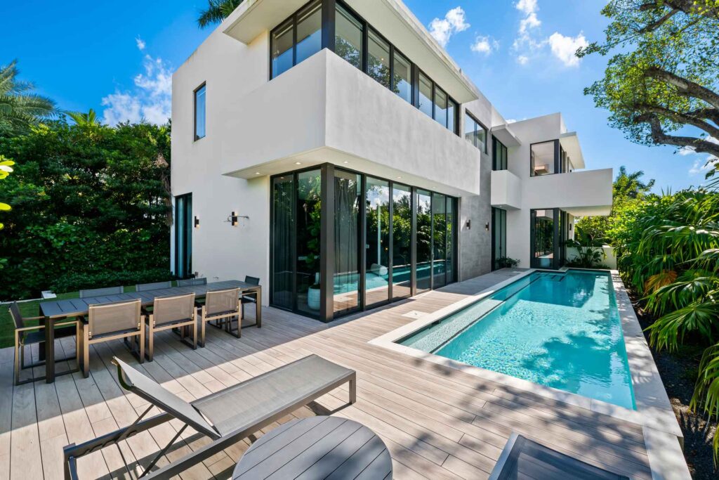 Miami Beach Million Dollar House: A Symphony of Luxury Million Dollar House
