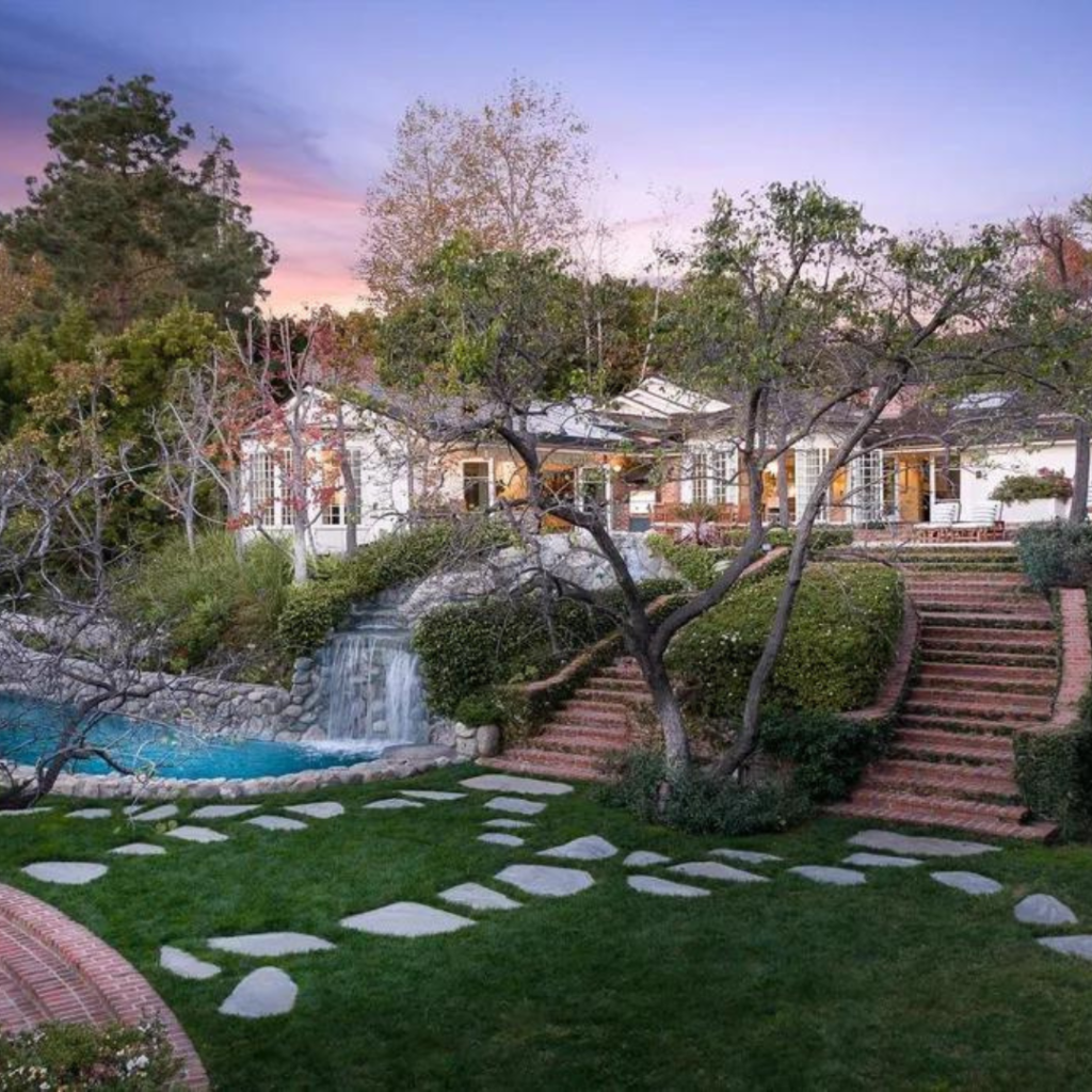 Operational and Fiscal Risk Assessment: The Tigertail Road California Ranch Estate House for sale in Los Angeles