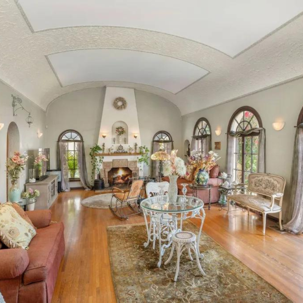 THE ADAPTIVE RE-DEVELOPMENT AUDIT: 1217 SOUTH LELAND STREET California Million Dollar House