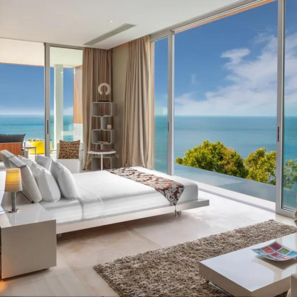 The Millionaire’s Mile Structural Dossier: Underwriting Clifftop Cantilever Mechanics, High-Volume Passive Ventilation, and Freehold Title Structures at Villa Mayavee, Phuket Luxury Mansion