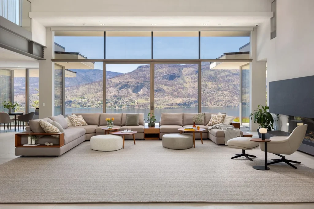 Canada Luxury House