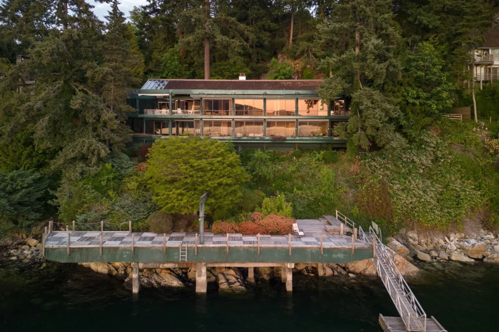 $16,000,000 Luxury House In West Vancouver, Canada  Luxury House